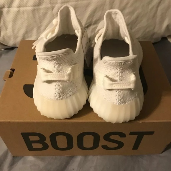 Yeezy boost V2 tripple white - Picture 2 of 6